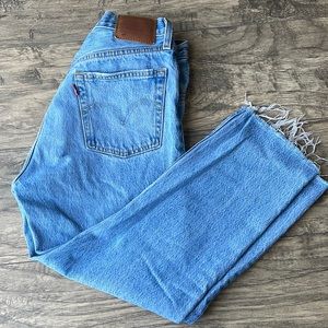 Levi’s PREMIUM 501 Mom Jean